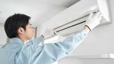 エアコン取り付けの日、不意打ちでイケメンに遭遇しハッピーな気分に。おばさんはなんてコスパがいい生き物