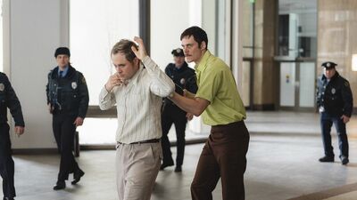 実話に基づくクライム・スリラー『デッドマンズ・ワイヤー』あんな嫌な金持ちになるなら正直な貧乏人として小さな幸せを大切に生きていこうと思えた