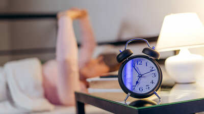 体の調子を整えるには体内時計を司る〈時計遺伝子〉をはたらかせることが重要。小林弘幸「動きを活発にするためのカギは2つあり…」
