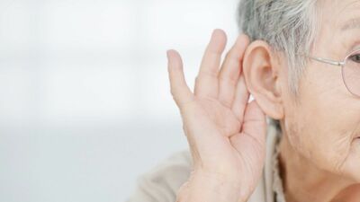 難聴を放置すると認知症になる可能性が上がる？！NHK『あしたが変わるトリセツショー』で難聴の最新対策を紹介
