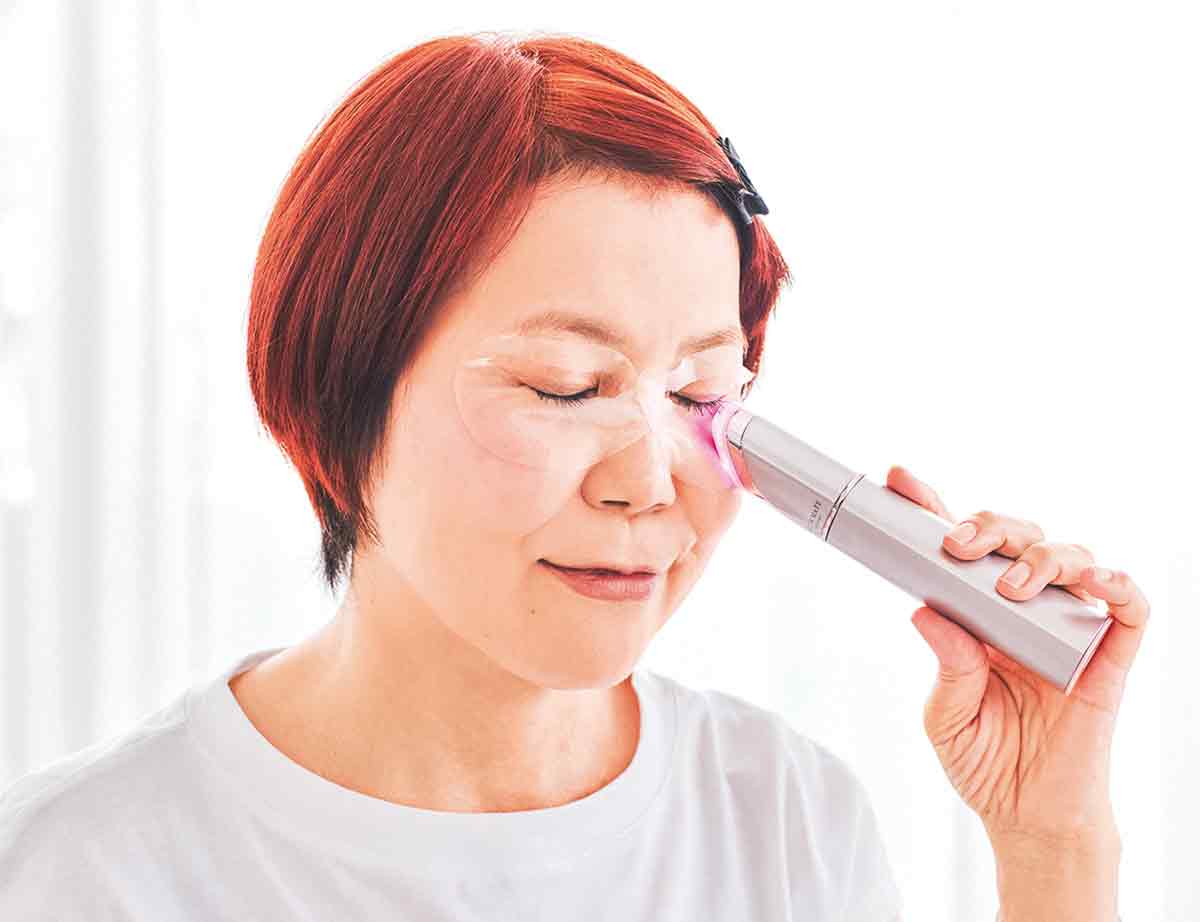 EMISONAL 美顔器 本体 これ1台で、洗顔ブラシ×EMS美顔器に！「クレンズリフト プラス