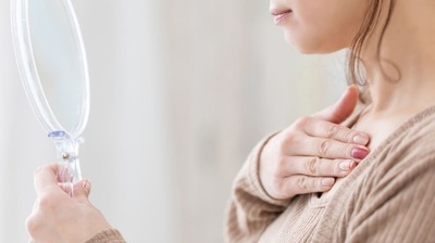 「毎日同じ眉にならない」「アイラインがうまく描けない」鏡を見てモヤモヤしたら。人に相談できないメイクの悩みを解決するには