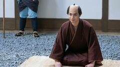 ＜白河の清きに魚住みかねて＞『べらぼう』次回予告。ひっ立てられた蔦重。「蔦重に書けって！」と奉行へ訴える政演。そして憔悴する歌麿を抱きしめるつよが蔦重へ伝えたのは…