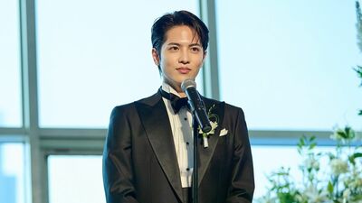 今夜スタート志尊淳主演『10回切って倒れない木はない』あらすじ。養父の死で日本に左遷されたミンソク。孤独の中、桃子に出会い…<ネタバレ>