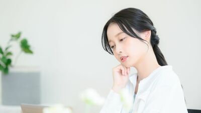 ネガティブ思考は〈脳の衰え〉につながる？ 精神科医「ある調査では楽観的な人の寿命は、悲観的な人よりも10年長く…」