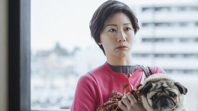 『時すでにおスシ!?』パグを連れた訳ありそうな〈謎の女性〉。大江戸に不穏な電話をかけてきて…＜キャスト紹介＞