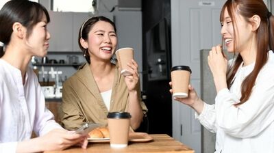 年齢を重ねてからこそ＜おしゃべり＞が効く！外山滋比古「雑談こそもっとも有望な頭の訓練で…」