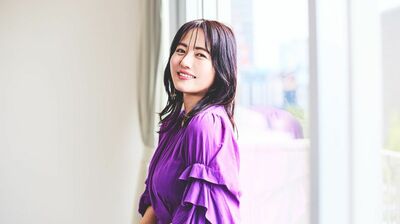 磯山さやか「41歳、グラビアは嬉しいけれど<いいのかな>と葛藤も。結婚したらやめる決意は変わりません」俳優業には「井森美幸さんからそっちに行かせないよと言われて…」