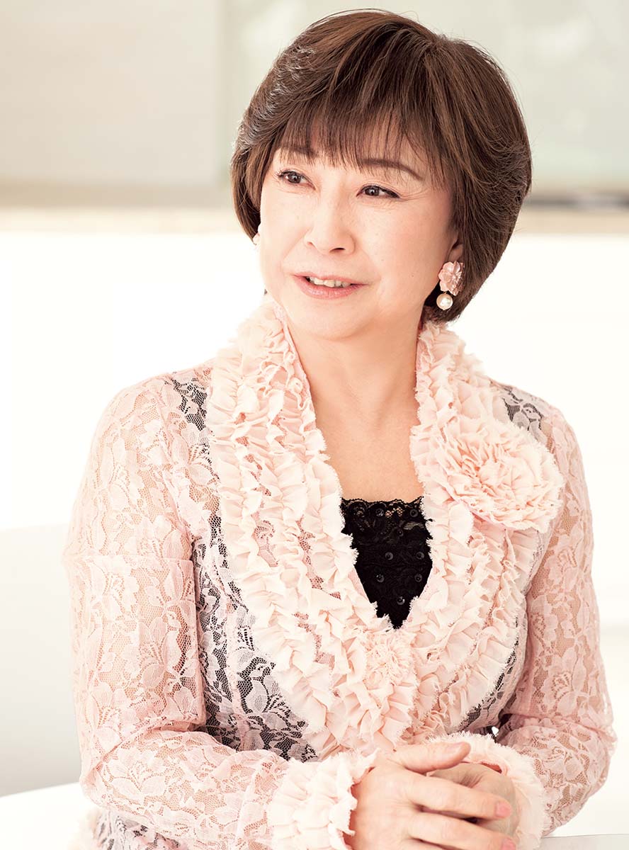 大場 久美子 4ページ目）大場久美子が実践、家の中でできる「ちょいトレ」とは？リハビリの名医に聞く、寝たきり予防のポイント3つ 安保雅博×大場久美子 「安静」は麻薬、「歩く」は万能薬です＜後編＞｜健康｜婦人公論.jp