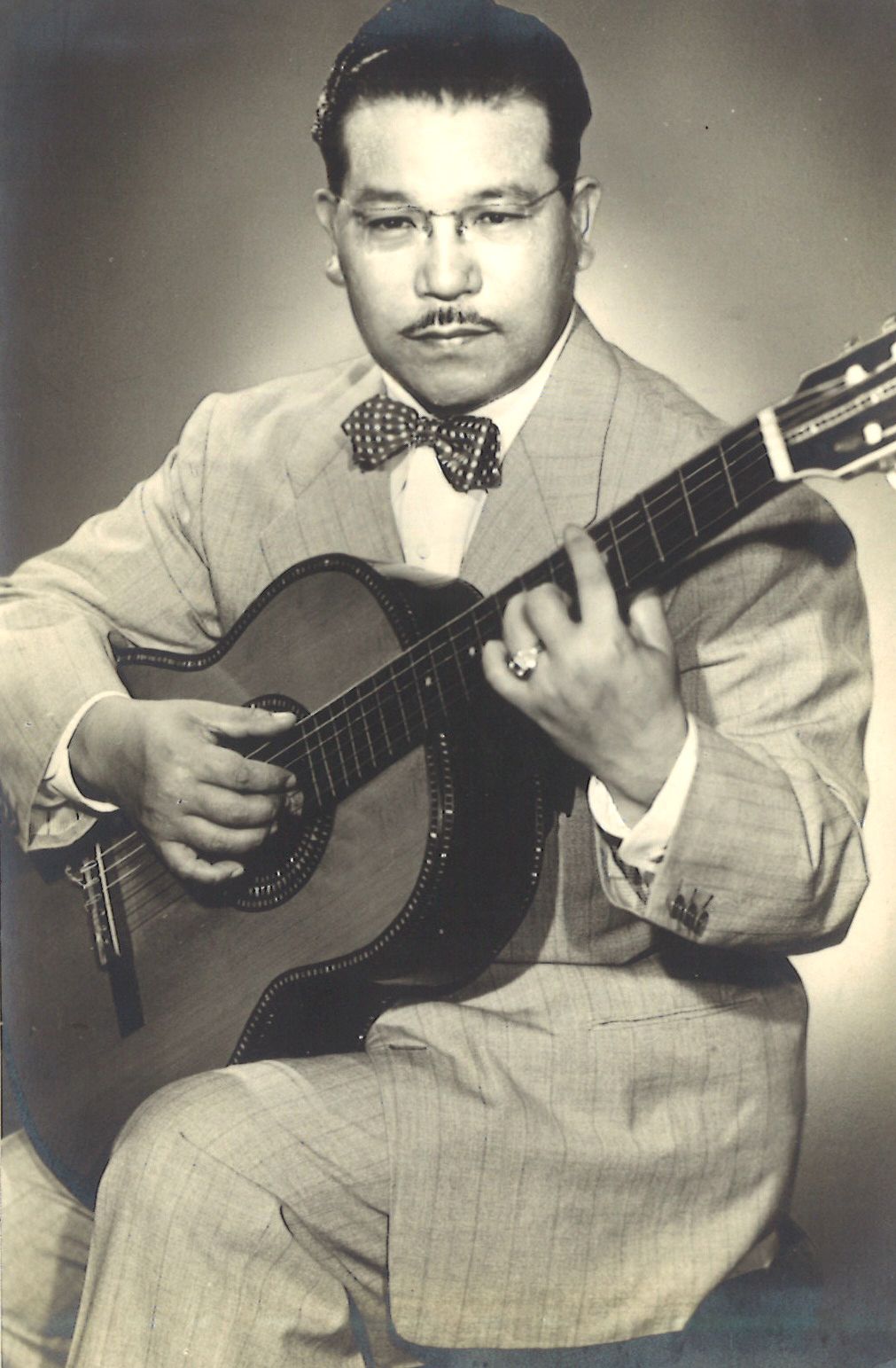 古賀政男クラシックギター