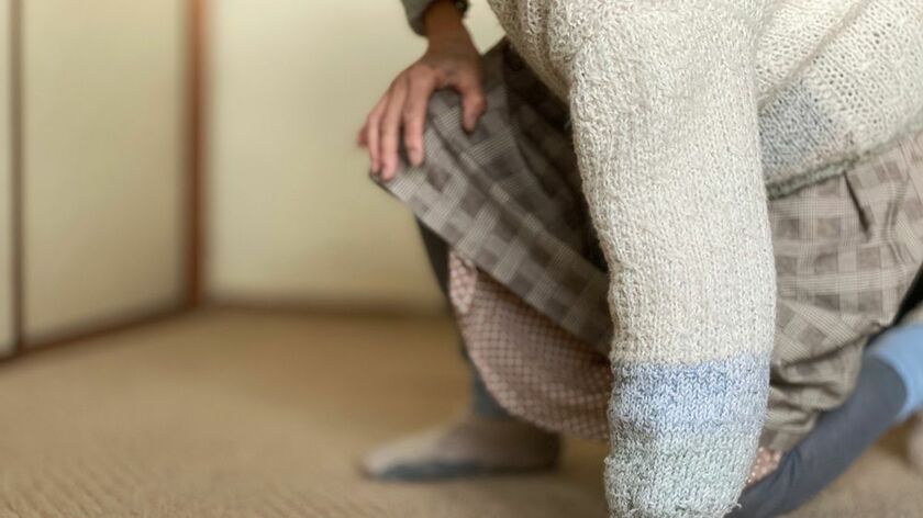 介護未満の親のためにできること。電気コードやスーパーの袋、床に物を置くと転倒事故に直結。防ぐには…