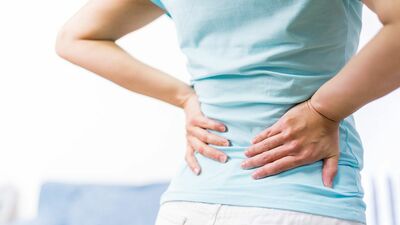 【年末年始特集】骨盤のゆがみ解消、足首やわやわストレッチ、変性後弯症の予防・改善…。今年反響の大きかった「足腰の痛み解消」記事を3本まとめ読み！