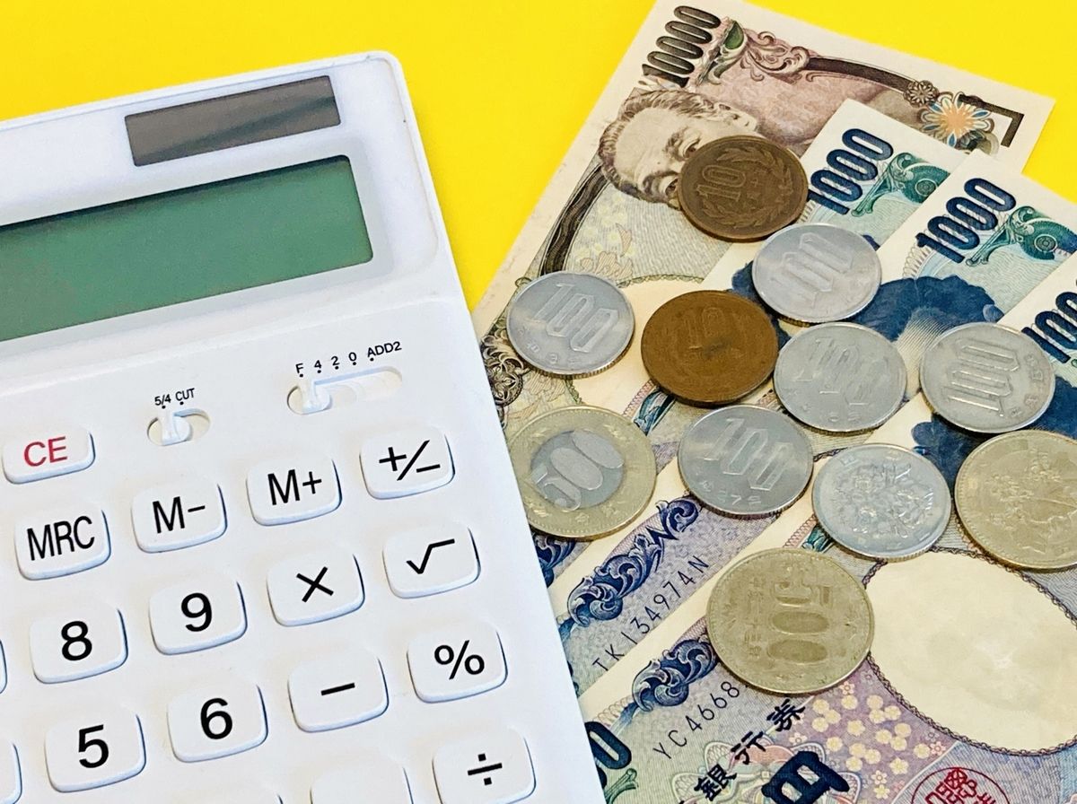 ヒオカ アインシュタイン 河井ゆずるさんの言葉に胸を打たれて。「綺麗事と言われてもいい。チャリティー活動をするのが使命だと思っている」  ヒオカの「貧しても鈍さない 貧しても利する」｜お金｜婦人公論.jp