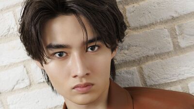 藤岡弘、の息子・真威人。父と同じアクション俳優の道へ。「表に出る人間の大変さを知った。父から学んだことは…」