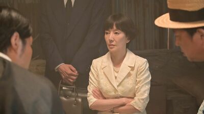 『あんぱん』戸田恵子さん演じる薪鉄子登場。男たち相手に<なめたらいかんぜよ>視聴者「夏目雅子さん思い出す」「アンパンマンより鬼龍院花子のキャラでした」
