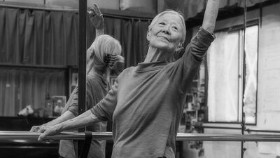 92歳のバレリーナ・雑賀淑子さん「体が動きにくいなら、最小限の動きで観る人に感動を。聴力が落ちたら静寂を音楽に。年齢を重ねてもアイデアは次々と」
