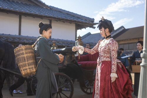 『風、薫る』場面カット　大家 直美と大山 捨松