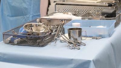 人口最少県の大学病院が、なぜ全国トップレベルのロボット手術実績を築けたのか? 鳥大病院が挑んだ「診療科の壁を越える」改革