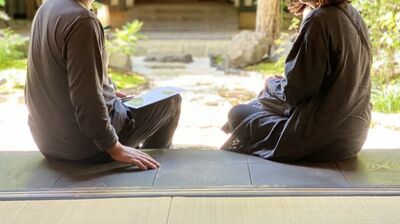 「友人は10歳下がちょうどいい」「笑えない自慢話はしてはいけない」72歳・林真理子が語る70代の人づきあい術