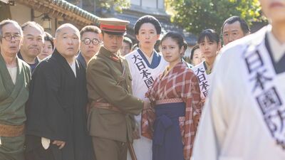 『あんぱん』<死んだら承知せんき!>生徒も驚愕の勢いで嵩の出征式に駆け付けた愛国・のぶ。視聴者「よそ見すな笑」「これぞはちきん!」「心から納得した愛国じゃなかったから…」