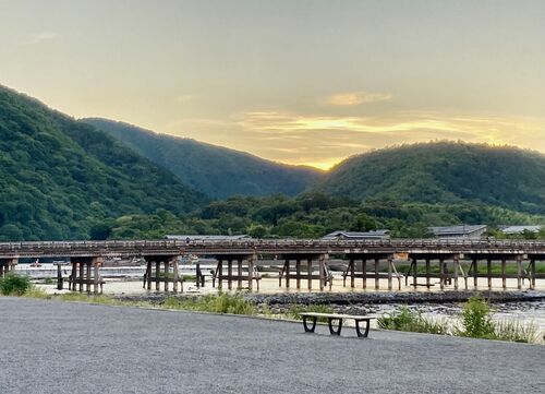 渡月橋付近の夕景