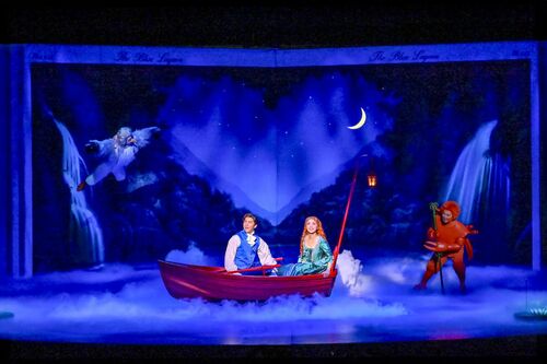 劇団四季 ディズニーミュージカル『リトルマーメイド』場面写真　エリック王子とアリエル