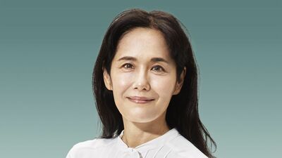 富田靖子、阪神・淡路大震災がテーマの舞台『明日を落としても』に出演、一人息子を育てる母親役に。「震災から30年、生活は変化する中で心の傷はそのまま、時が止まっているのでは」