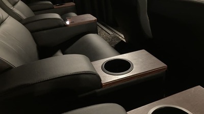 コロナ禍で低迷が続いた時期に「映画界を救った」とスピルバーグに言わしめた『トップガン　マーヴェリック』。しかし主演のトム・クルーズは作品賞ノミネートの授賞式に欠席し…その事実をアカデミーはどう受け止めたのか？