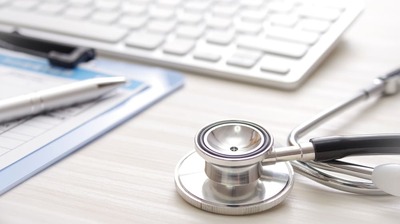 健康はお金以上に老後の自由と安心を左右する。人間ドックで将来の疾患リスクを防ぐには…