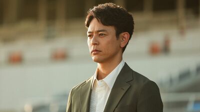 日曜劇場『ザ・ロイヤルファミリー』今夜放送!挫折した税理士・栗須は、競走馬の世界と出会い、新たな戦いに挑む
