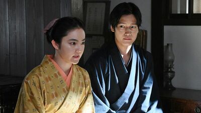『風、薫る』佐野晶哉演じるシマケン。綿貫に絵を見せる環を見守る優しい視線に少しの切なさも。視聴者「もう父親」「自分の作品を見せた時と比べてそう」