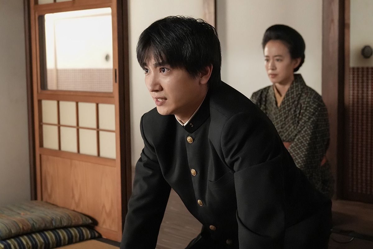 『ブラッサム』場面写真　木村保（金子大地）、葉野珠（石橋静河）