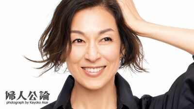 鈴木保奈美「まだまだ先だと思っていたのに、今年で還暦。丙午生まれということは、実はちょっとお気に入りで」