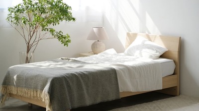 呼吸が深くなると寝入りもよくなる。タオル3枚で簡単につくれる「今より呼吸がらくになる寝姿勢」のポイントを紹介