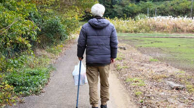 78歳・勢古浩爾の老後論「老人はただ生きる。それだけでいいのに、テレビや雑誌では積極的で元気な人ばかりが紹介され…」