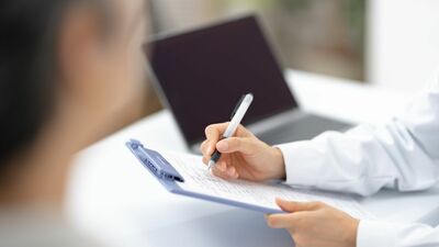 「ストレスはがんの原因？」「笑えば治る？」残念ながら〈がんにならない方法〉はなく、あえて言うなら…