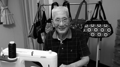 病気がちで貯蓄もない、寝たきり生活からバッグ職人に。82歳で出合ったミシン。元電気工事士の職人魂に火がついて