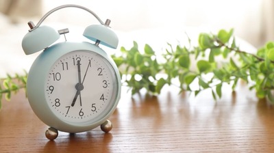 自律神経の名医が質のよい睡眠のとり方を解説。カギとなる「朝の光」と「夜の光」をコントロールすれば、覚醒と睡眠のリズムをつくれる