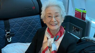 早花まこ「戦争が終わって、すぐにタカラジェンヌを目指した大先輩たち。家の庭でバレエのレッスンも」