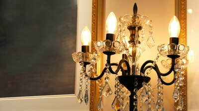 美しさへの執着が描かれた映画『おろち』。門前家の女性だけに29歳で降りかかる「呪い」が描くのは…