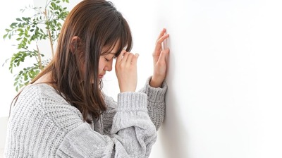 暑い夏「急に立ち上がる」と命にかかわるかも…急な血圧低下が転倒・ショック状態を招く！上皇陛下執刀医が教える＜低血圧＞の注意点