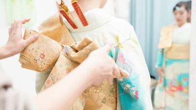＜振袖を2年半も貸すことに＞親戚から「孫の卒業式まで借りたい」と言われ…50代女性「利用されている気がする」「借りパクされないか不安」