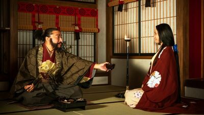 『豊臣兄弟!』荒木村重と妻・だしの仲睦まじい団らんに不穏な気配…。視聴者「身震いが止まらない」「六条河原を思い出してしまう」