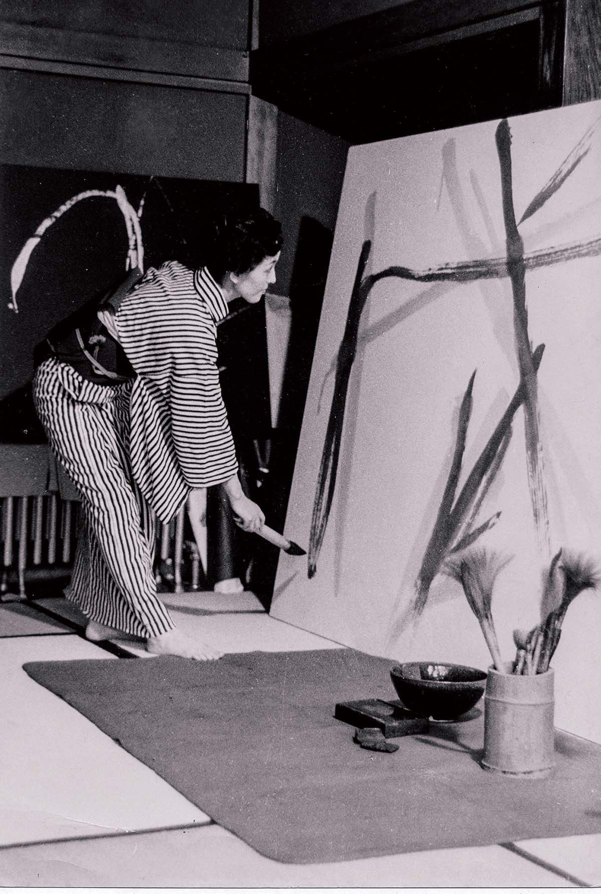 2ページ目）書でもなく絵でもない。107歳まで生きた美術家・篠田桃紅