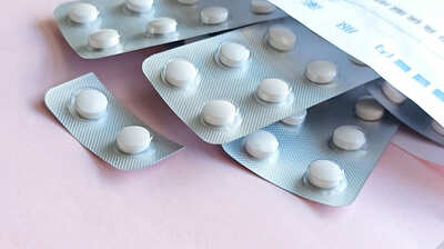 薬の包装シートで死にかける。袋ごと服用してしまい、消化管に穴が開いてしまうことも…。有効な対策を法医学者が解説