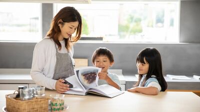 子どもはYouTubeばかり…どうすれば読書をするようになる？東大生が教える、子どもが読書にハマる方法