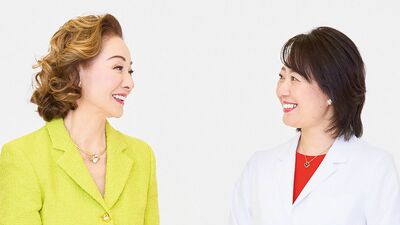 5年前の骨折から《骨活》中の夏樹陽子・73歳が、専門医に聞く「重い荷物は、下ろす時も危険が。大切なのは〈転ばない〉ことではなくて…」