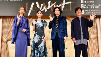 市川染五郎『ハムレット』で元宝塚トップスター・柚香光の息子役に「２人にしかない親子関係を作れる」 