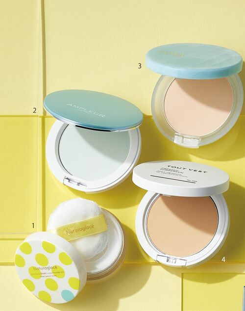 スキンケアシールド ルースパウダー UV ML SPF50+・PA+++/ナチュラグラッセ、フェイスパウダークール SPF50+・PA++++ /アンプルール、エクセル プロテクティブ UVリタッチパウダー SPF50+・PA+++/常盤薬品工業、薬用プレストサンスクリーン〈医薬部外品〉 SPF50+・PA++++/トゥヴェール