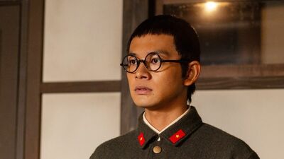 明日の『あんぱん』あらすじ。厩舎で居眠りしてしまったものの幹部候補生試験を受験できた嵩。のぶのもとには次郎からの手紙が届き…<ネタバレあり>